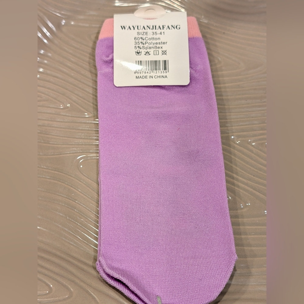 Wayuanjiafang Socks NWT - Picture 2 of 2